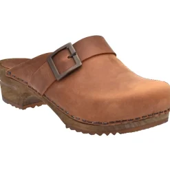 Sanita Big Buckle Danish Clogs in Chestnut (453062)
