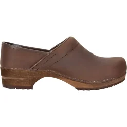 Sanita Classic Closed Clogs in Antique Brown (1201005)