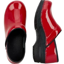 Sanita Professional Patent Closed Clogs in Red (457406)