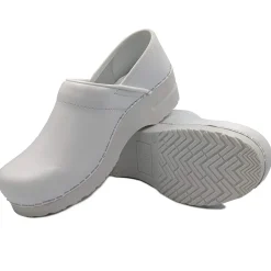 Sanita Professional Smooth Closed Clogs in White (1500006)
