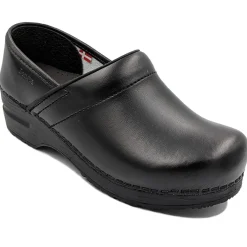 Sanita Professional Smooth Closed Clogs in Black (1500006)